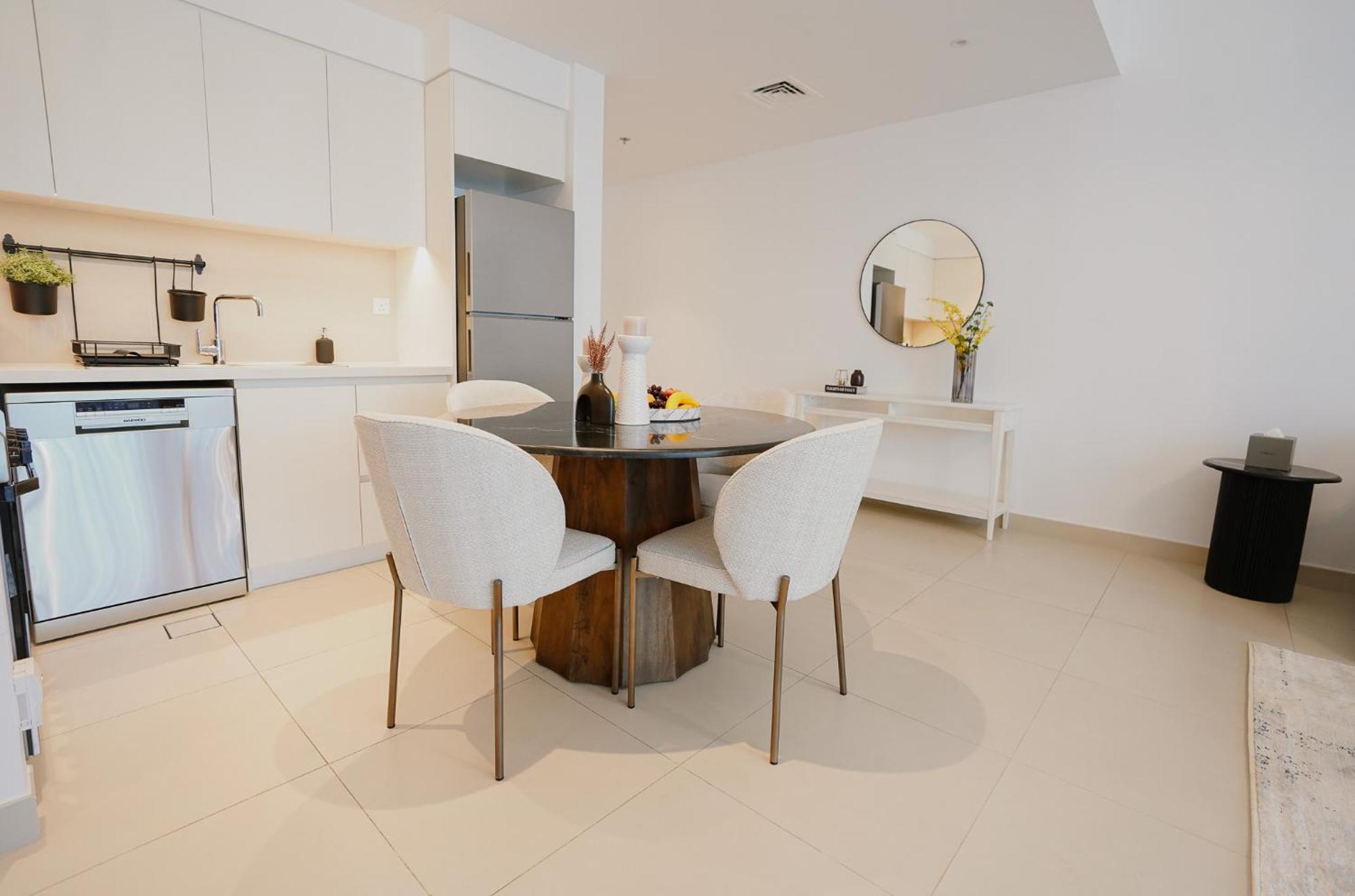 Citihome- Iconic 1br Stylish Living At Creek Horizon Apartment Dubai
